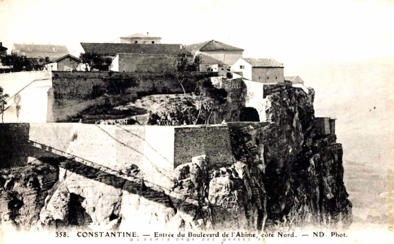 Constantine - Boulevard de l'Abime - Entree Nord.jpg